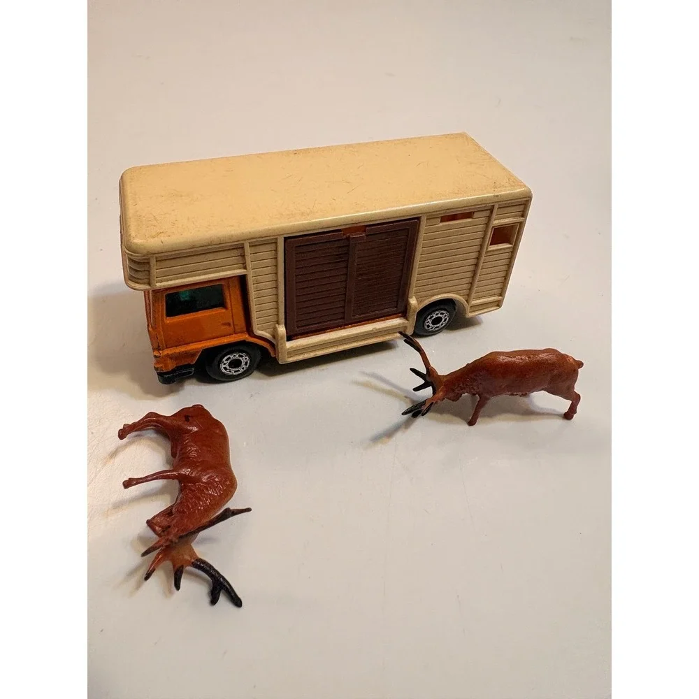 Vintage Matchbox Horse Trailer Truck and Two Deer‎ Toy Lot
